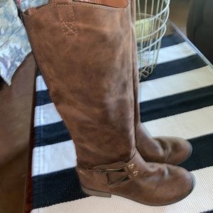 Talk brown boots